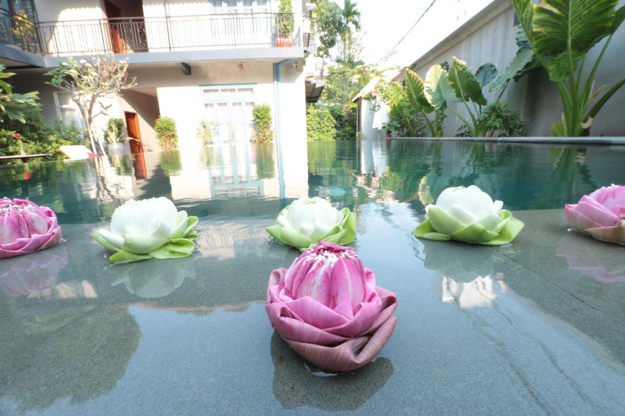 Corner9 Bassac Boutique Hotel Phnom Penh Exterior foto
