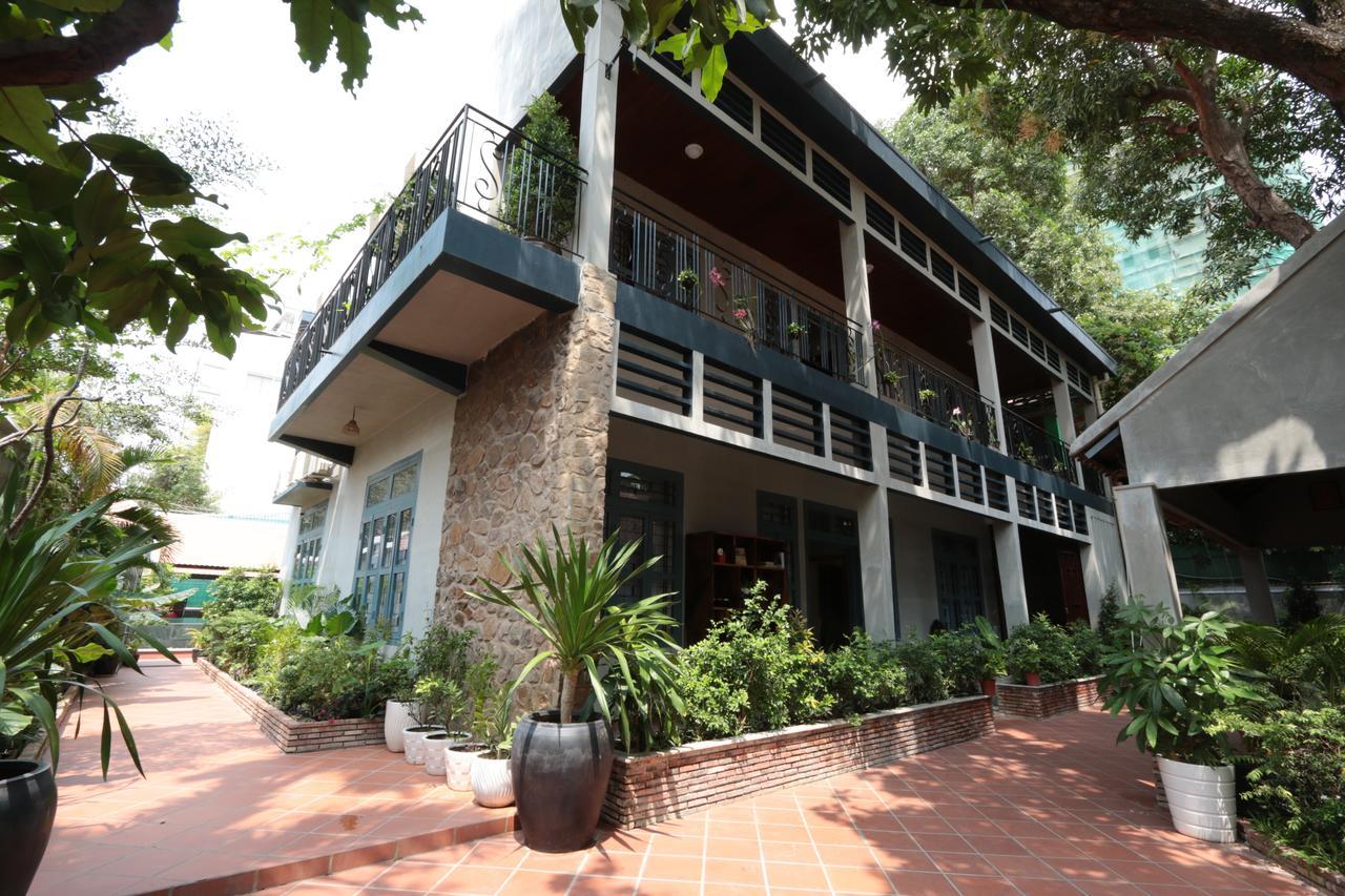 Corner9 Bassac Boutique Hotel Phnom Penh Exterior foto