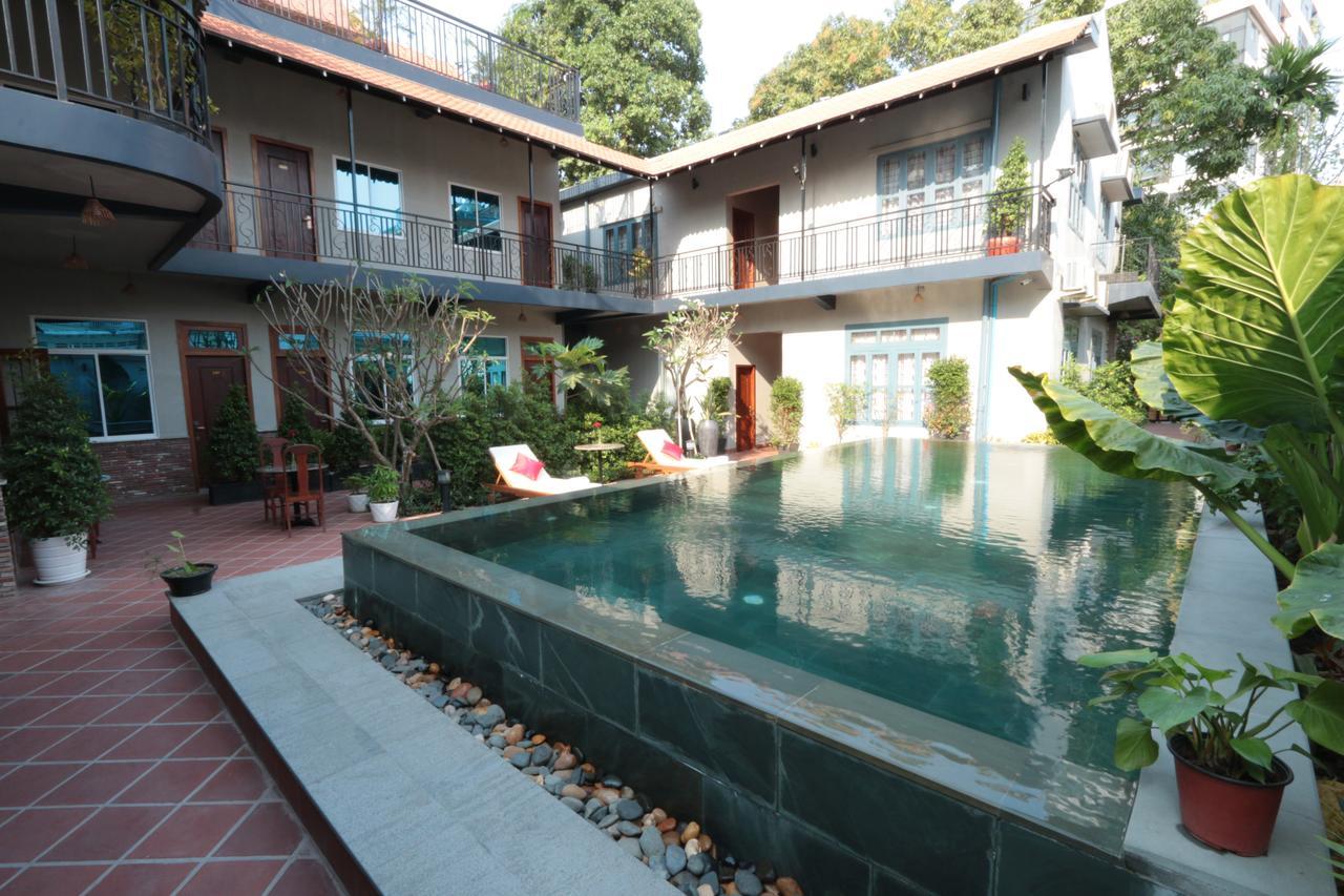 Corner9 Bassac Boutique Hotel Phnom Penh Exterior foto