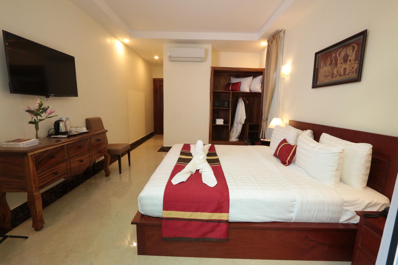 Corner9 Bassac Boutique Hotel Phnom Penh Exterior foto