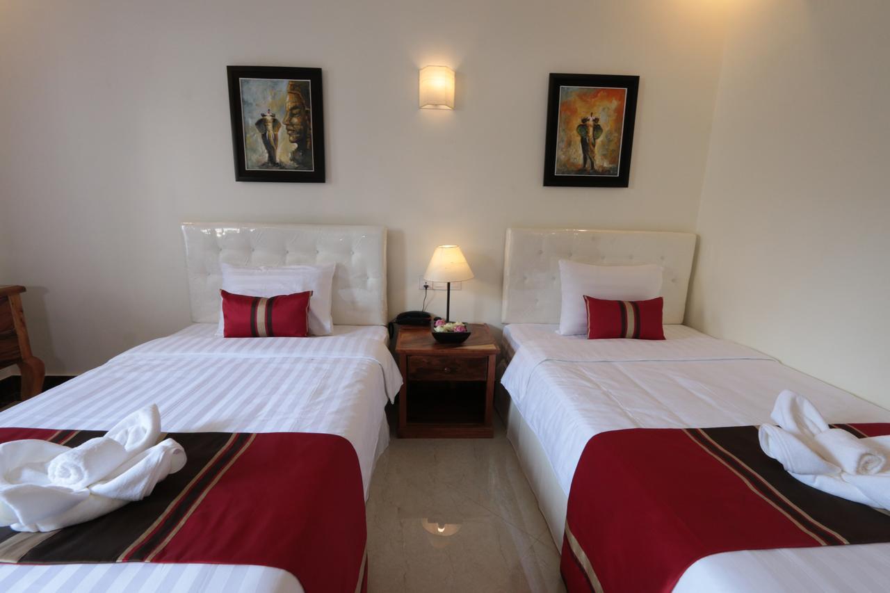 Corner9 Bassac Boutique Hotel Phnom Penh Exterior foto