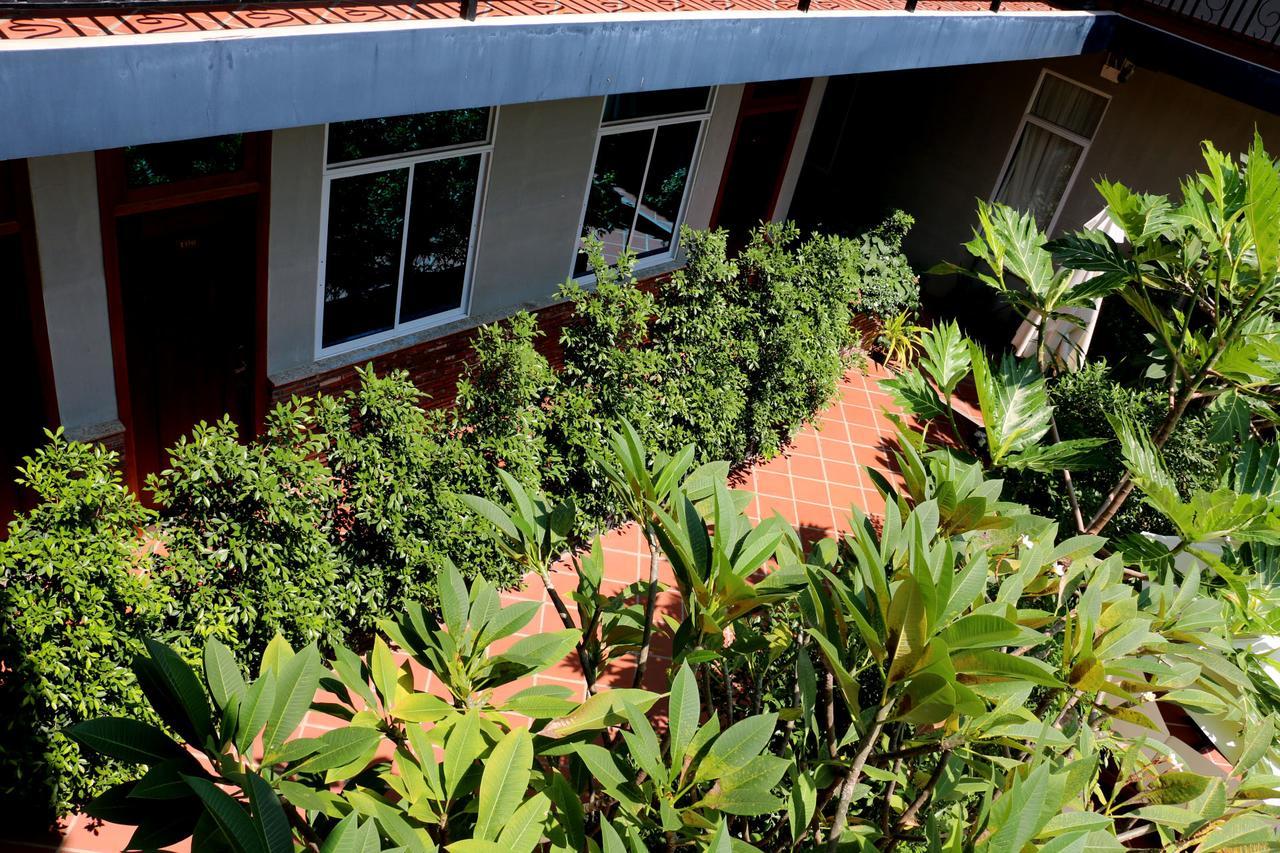 Corner9 Bassac Boutique Hotel Phnom Penh Exterior foto