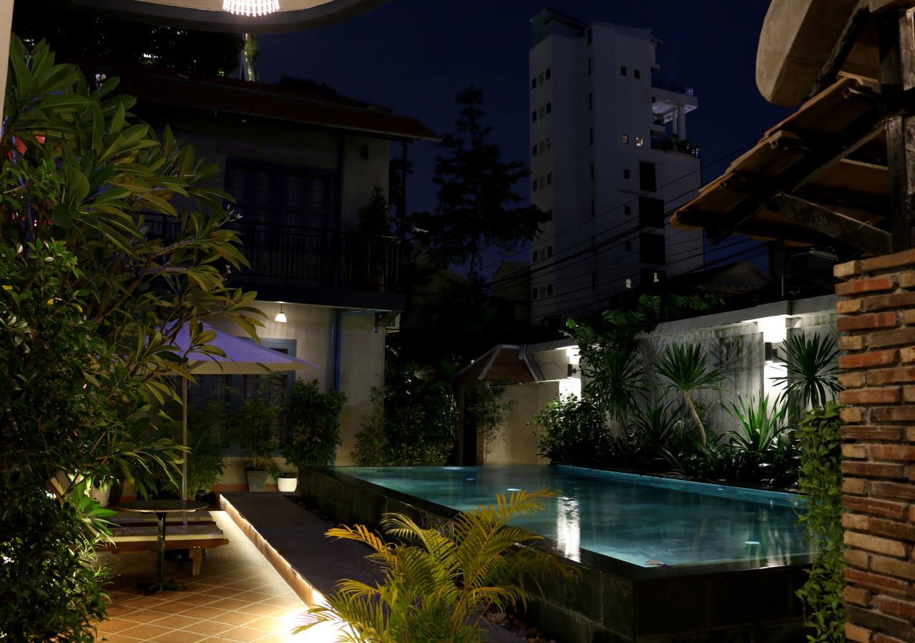Corner9 Bassac Boutique Hotel Phnom Penh Exterior foto